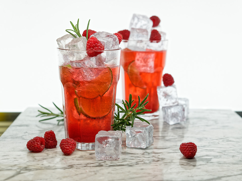 Himbeerlimonade mit Rosmarin Bild zum Rezept: Himbeerlimonade mit Rosmarin
