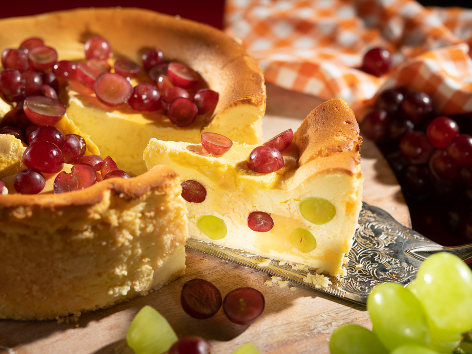 Käsekuchen mit zweierlei Trauben Bild zum Rezept: Käsekuchen mit zweierlei Trauben