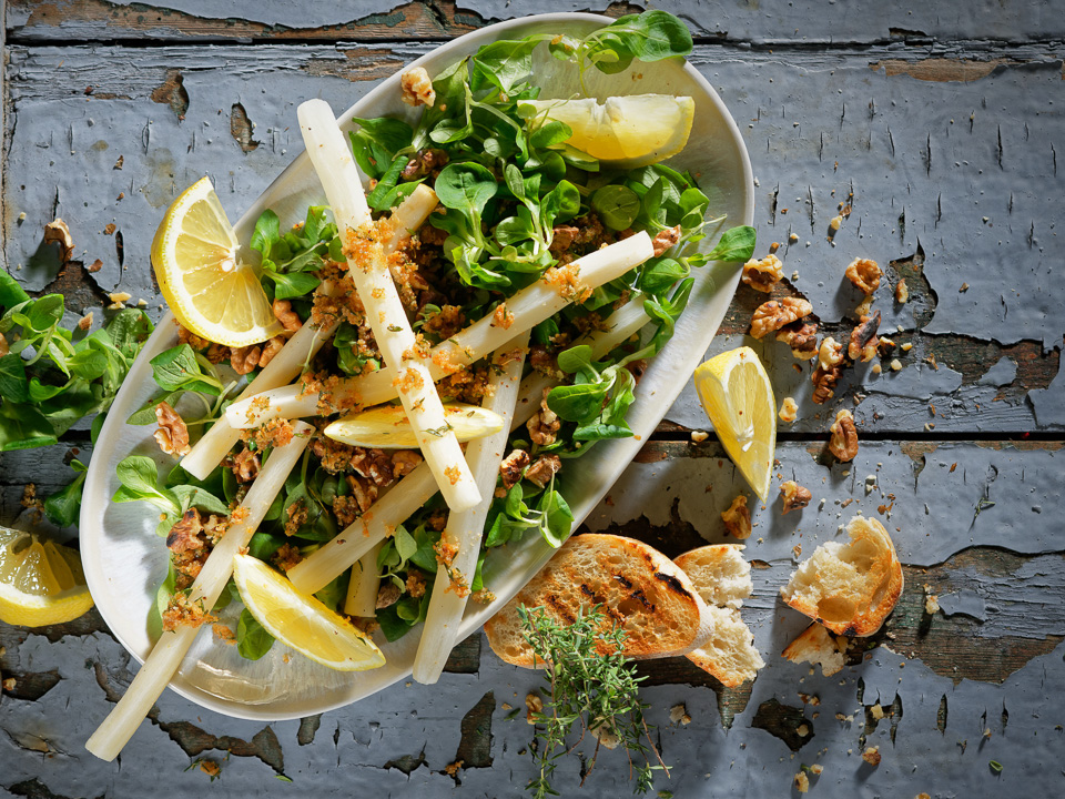 Schwarzwurzeln mit Semmelbröseln Bild zum Rezept: Schwarzwurzeln mit Semmelbröseln