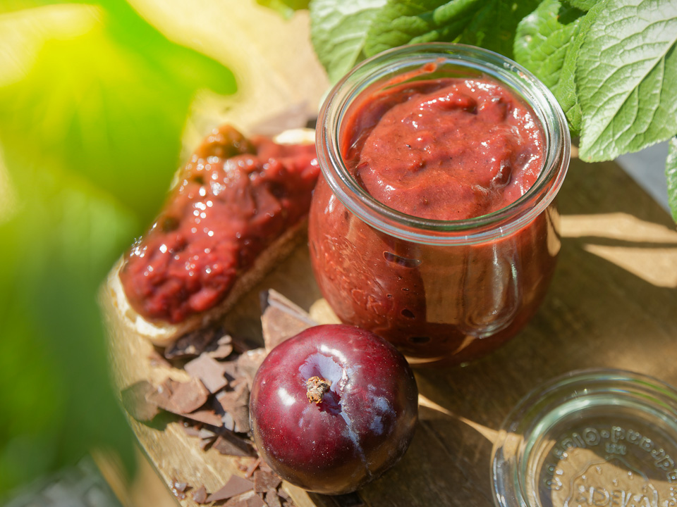 Pflaumenmus mit Rum und Schokolade Bild zum Rezept: Pflaumenmus mit Rum und Schokolade