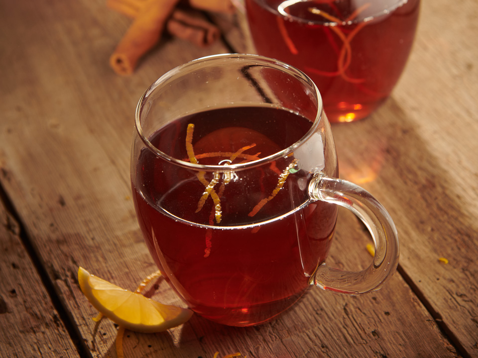 Holunder-Apfel-Punsch mit Zitrone Bild zum Rezept: Holunder-Apfel-Punsch mit Zitrone