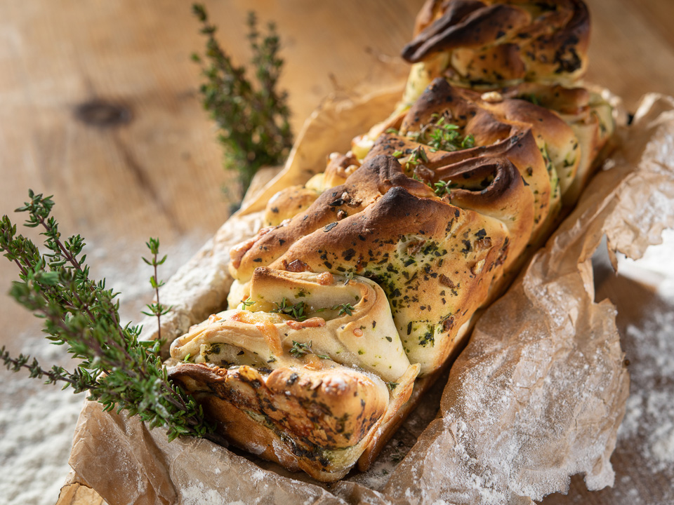 Partybrot mit Käse und Kräutern Bild zum Rezept: Partybrot mit Käse und Kräutern