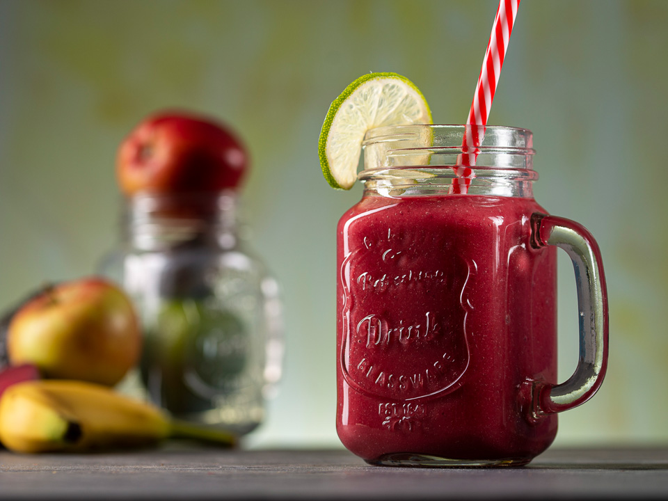 Rote-Bete-Smoothie mit Apfel und Avocado Bild zum Rezept: Rote-Bete-Smoothie mit Apfel und Avocado