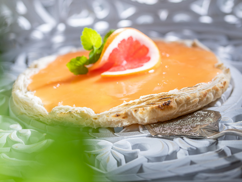 Pannacotta-Tarte mit Grapefruitgelee Bild zum Rezept: Pannacotta-Tarte mit Grapefruitgelee
