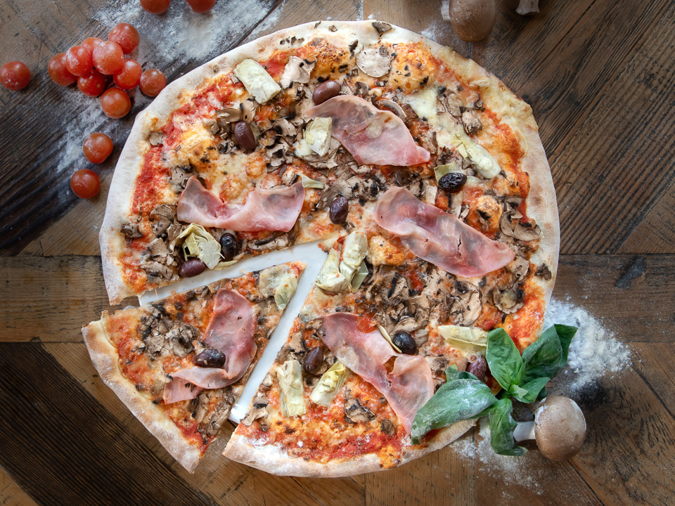 Bild zum Rezept: Pizza Capricciosa