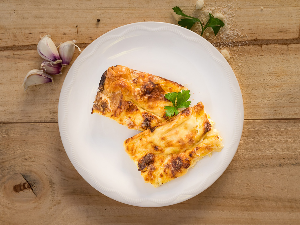 Bučnica (Zucchini-Frischkäse-Strudel) Bild zum Rezept: Bučnica (Zucchini-Frischkäse-Strudel)