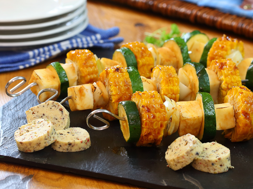 Vegetarische Spieße mit Mais und Halloumi Bild zum Rezept: Vegetarische Spieße mit Mais und Halloumi