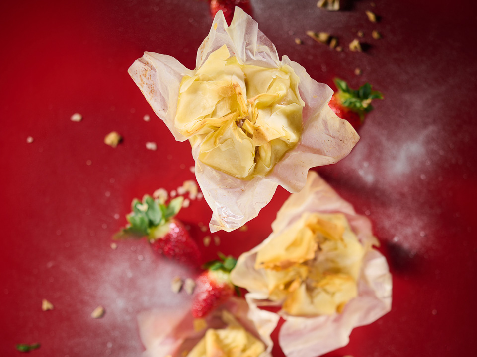 Filo-Päckchen mit Ricotta-Erdbeer-Creme Bild zum Rezept: Filo-Päckchen mit Ricotta-Erdbeer-Creme