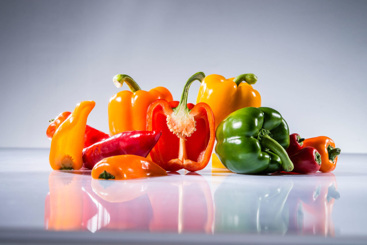 Paprika Bunte Paprika auf einem Haufen.
