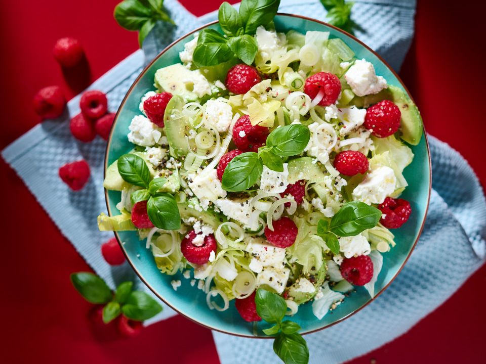 Salatbowl mit Balsamico-Himbeeren Bild zum Rezept: Salatbowl mit Balsamico-Himbeeren