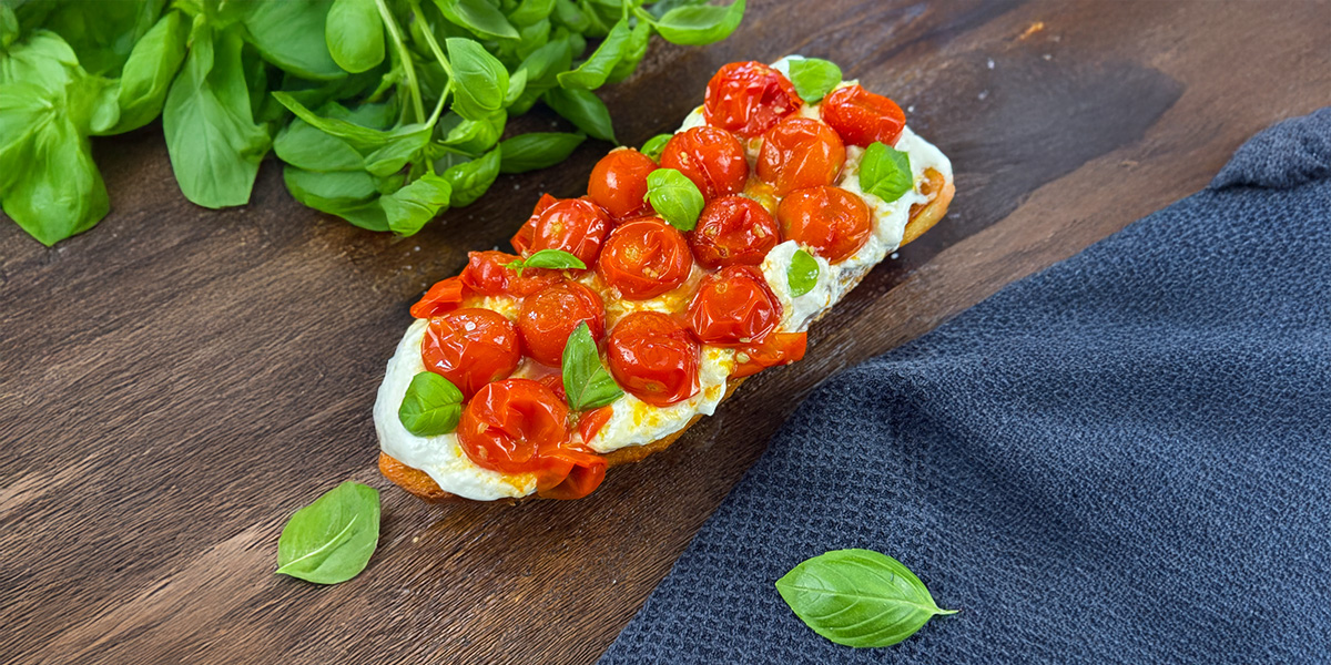 Ciabatta mit cremigem Burrata und Ofentomaten Bild zum Rezept: Burrata Tomate