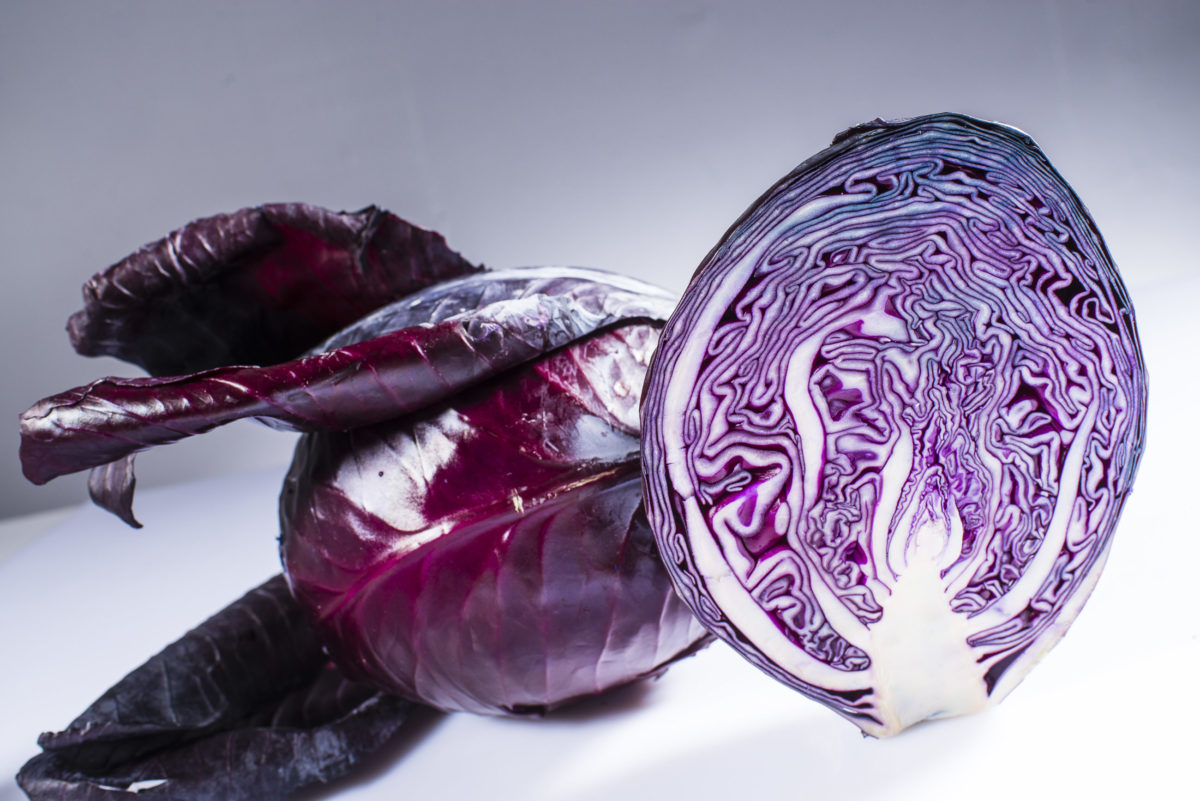 Rotkohl Rotkohl ganz und geschnitten.