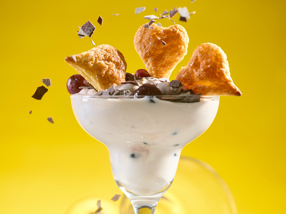 Bild zum Rezept: Kirschquark mit Blätterteigherzen