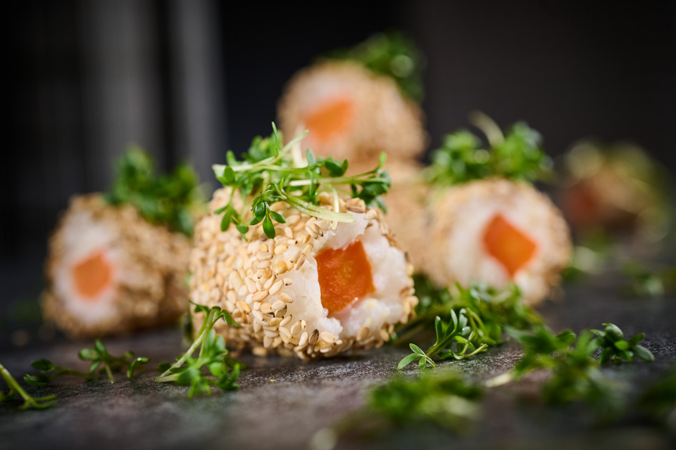 Bild zum Rezept: Möhrensushi mit Kresse