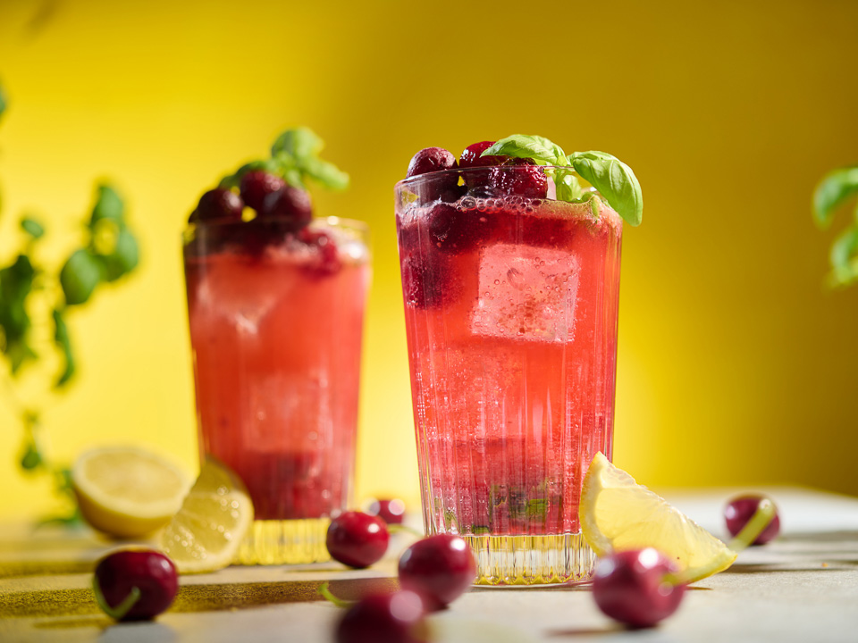 Bild zum Rezept: Kirsch-Basilikum-Limonade