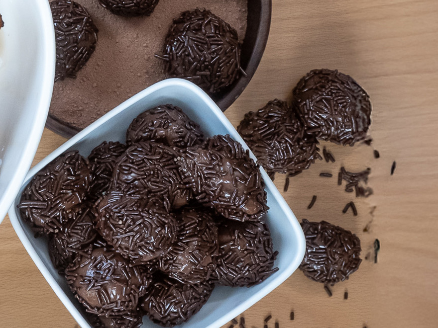 Bild zum Rezept: Brigadeiros (Brasilianische Schokopralinen)