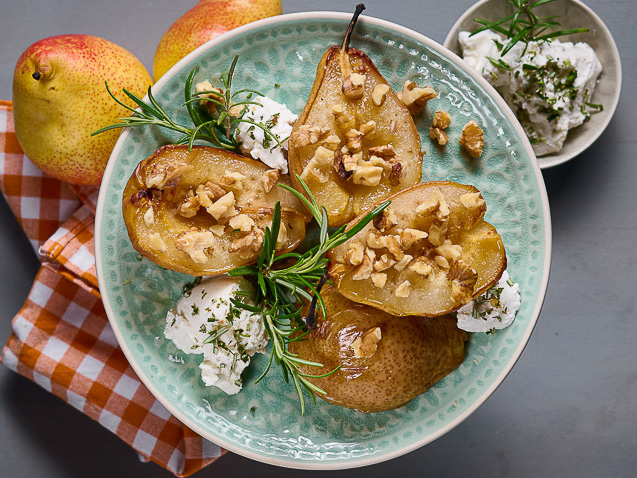 Bild zum Rezept: Gebackene Birnen mit Ziegenfrischkäse