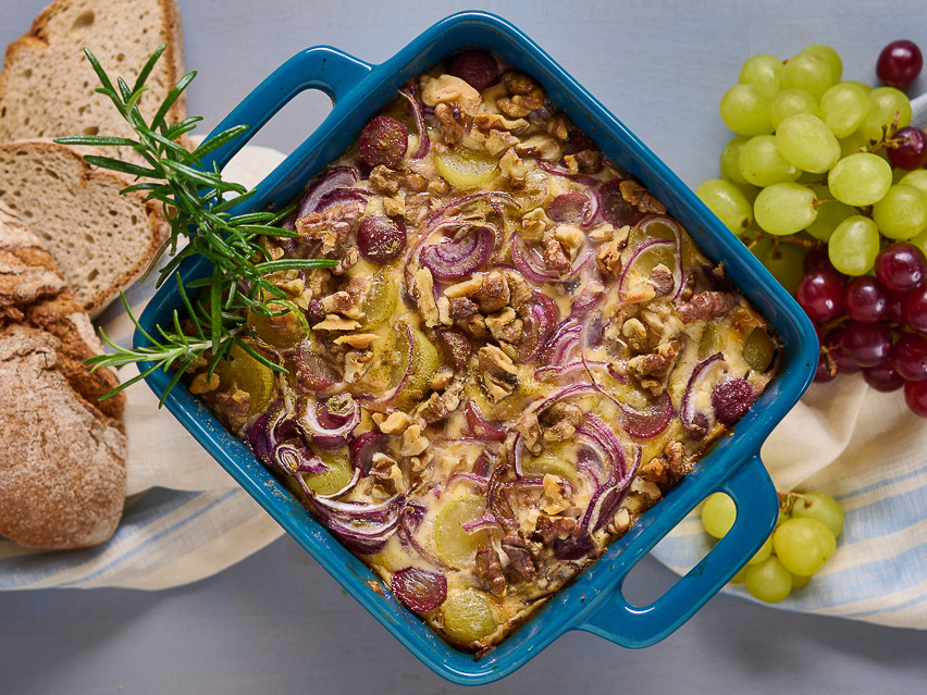 Bild zum Rezept: Überbackene Trauben mit Käseschaum
