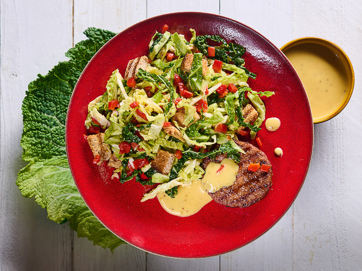 Bild zum Rezept: Wirsingkohlsalat mit Burgersoße