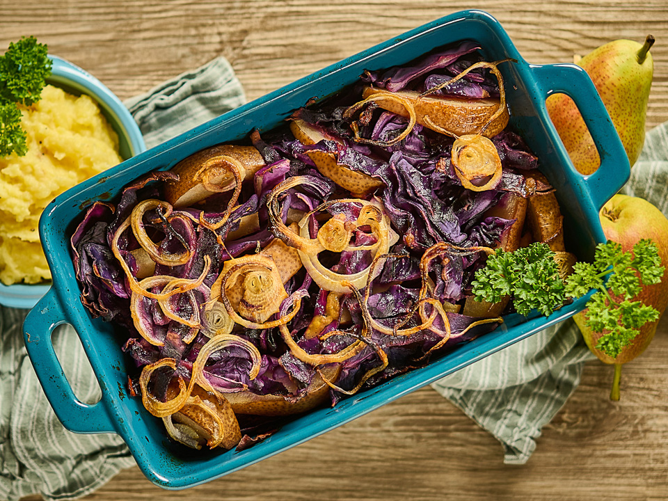 Bild zum Rezept: Rotkohl und Birne aus dem Ofen
